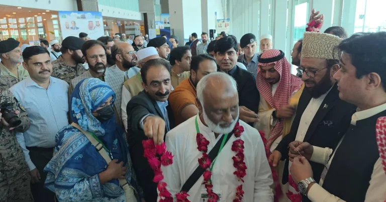 Pakistan’s Pre-Hajj Flight Operation Underway as Over 5,000 Pilgrims Reach Saudi Arabia